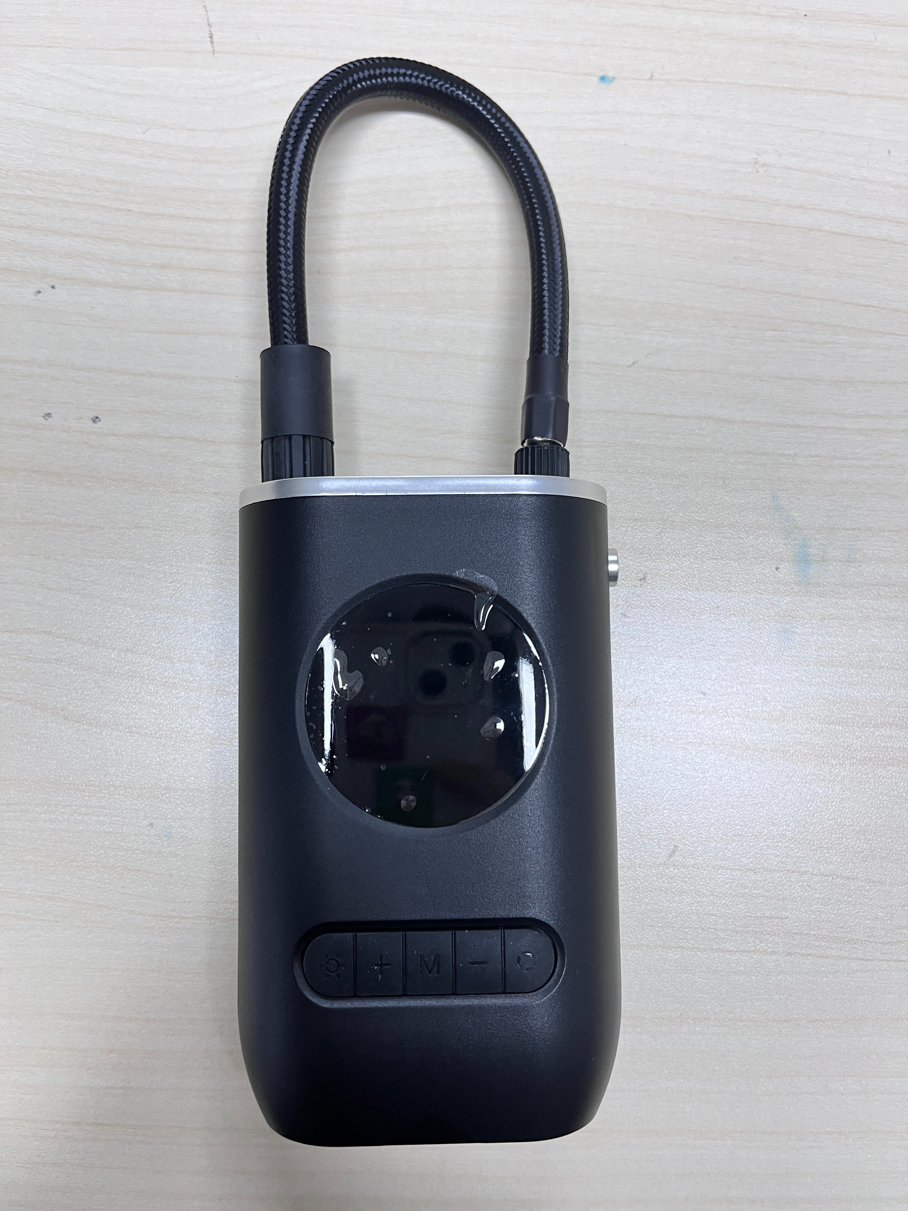 Mini Compresor Portátil 12V para Llantas - imagen 4